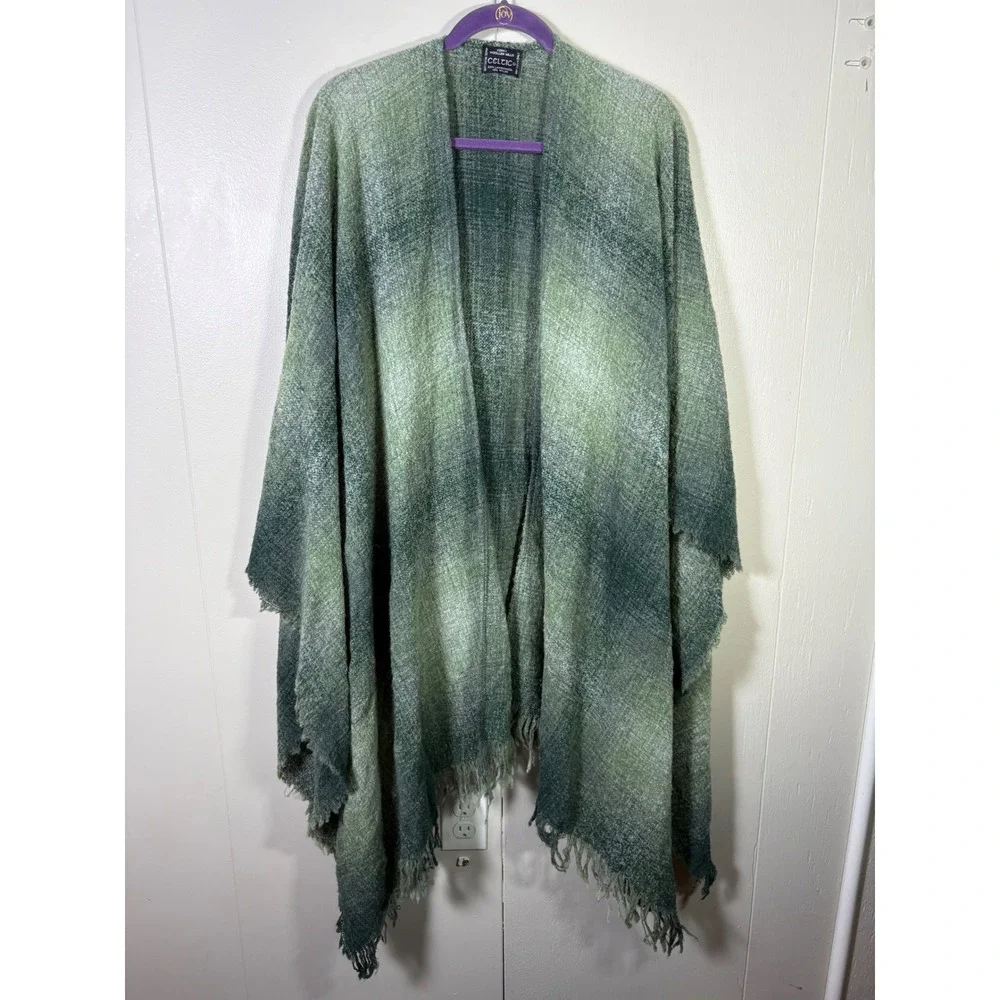 Kerry Woollen Mills Celtic Green Ombre Plaid Lambswool Blend Shawl Wrap Ireland